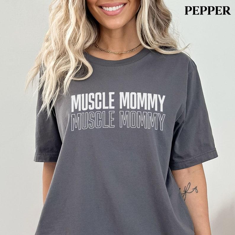 Pump cover gym shirt for muscle mommy, Funny gym tshirt for workout, Cute gym wear for personal trainer gift weight lifting gifts, Gym tee